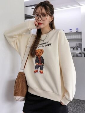 Teddy Bear Graphic Oversized Sweatshirt